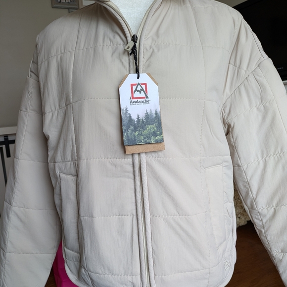 Avalanche Jackets & Blazers - NWT Avalanche Women's Jacket - Small